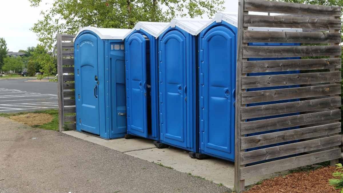 Porta Potty Rental Pros - Trusted Porta Potty Services in Waterflow, NM, 87421
